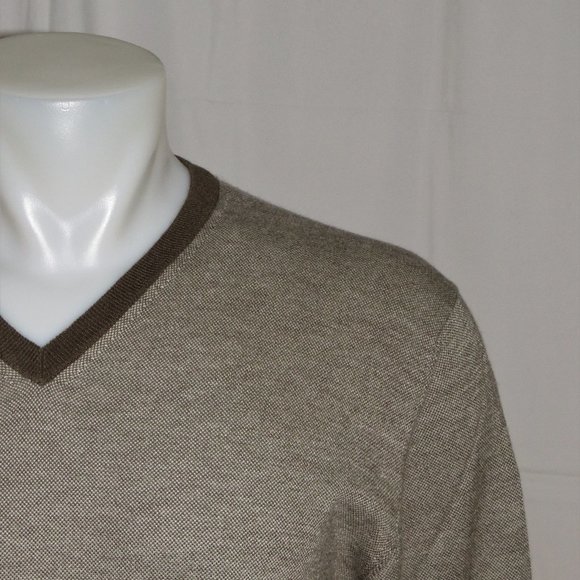 Loro Piana Taupe 100% Cashmere V Neck Sweater 44 US